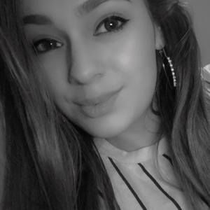 Meet your Posher, Evelyn